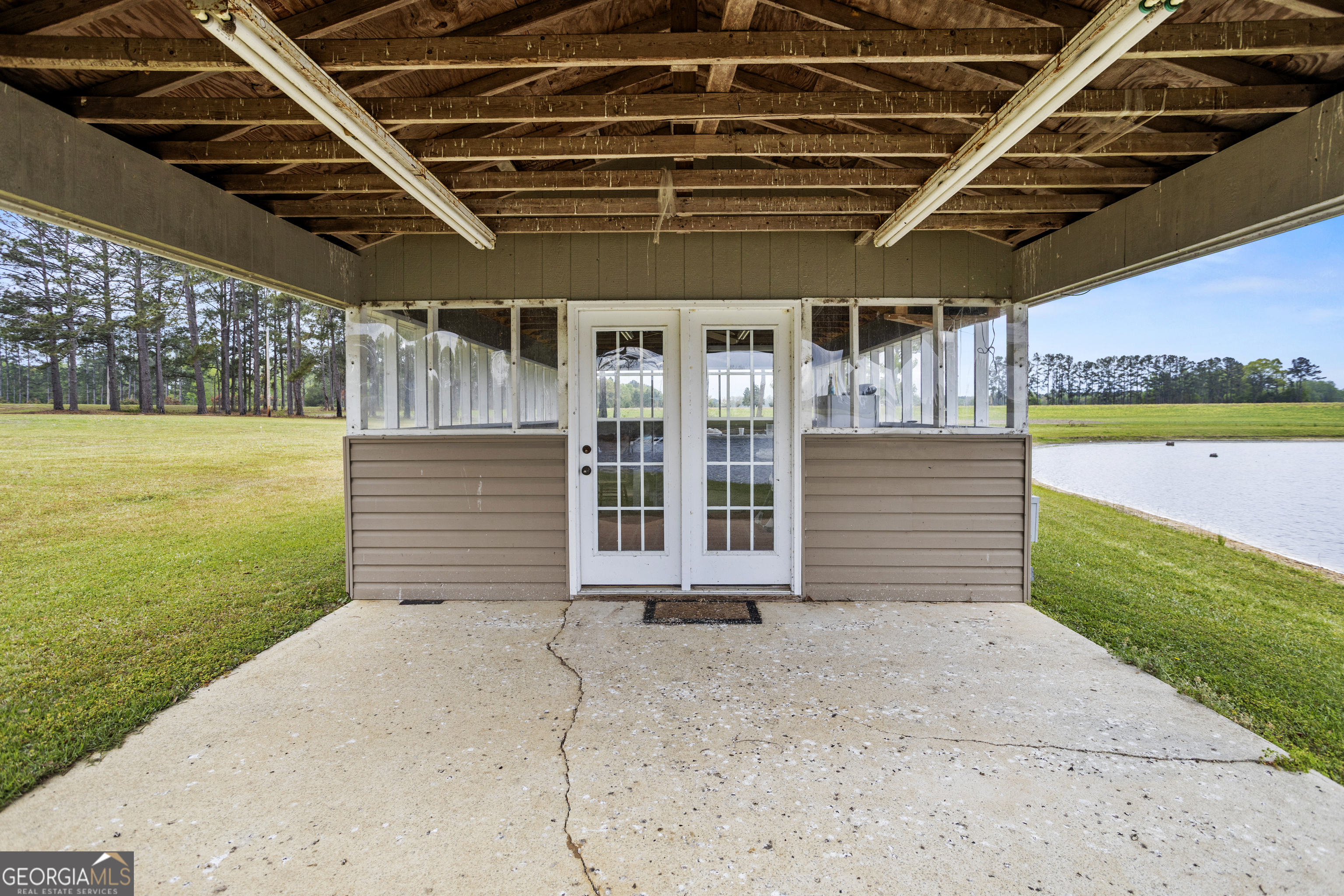 2206 Tellie Akins Road Claxton GA 30417