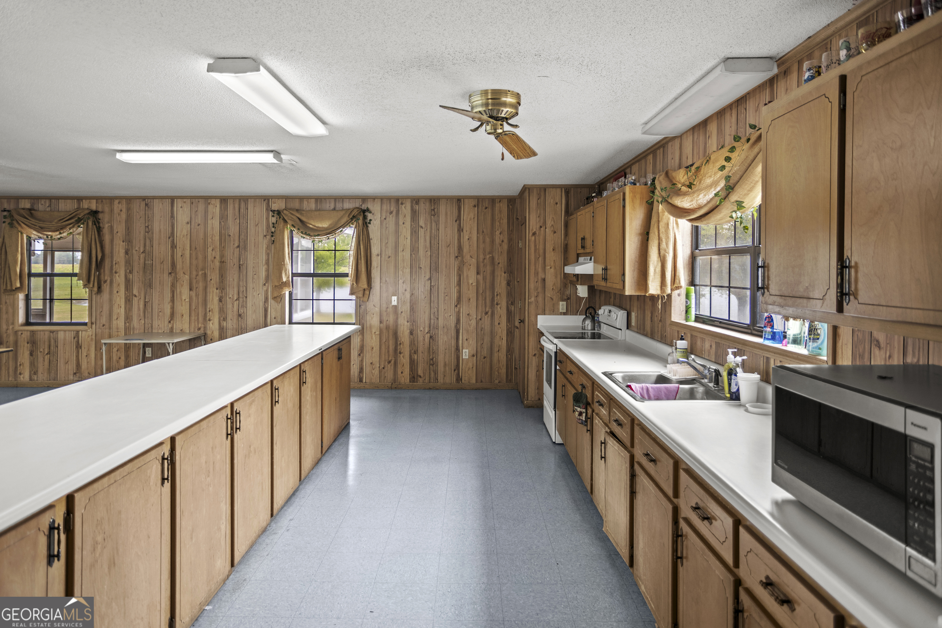 2206 Tellie Akins Road Claxton GA 30417