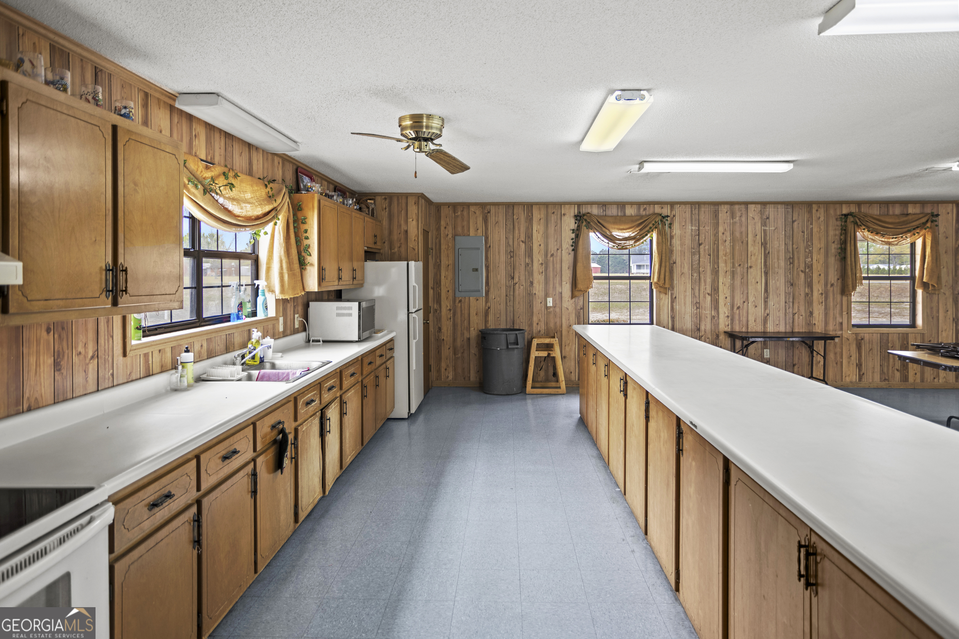 2206 Tellie Akins Road Claxton GA 30417