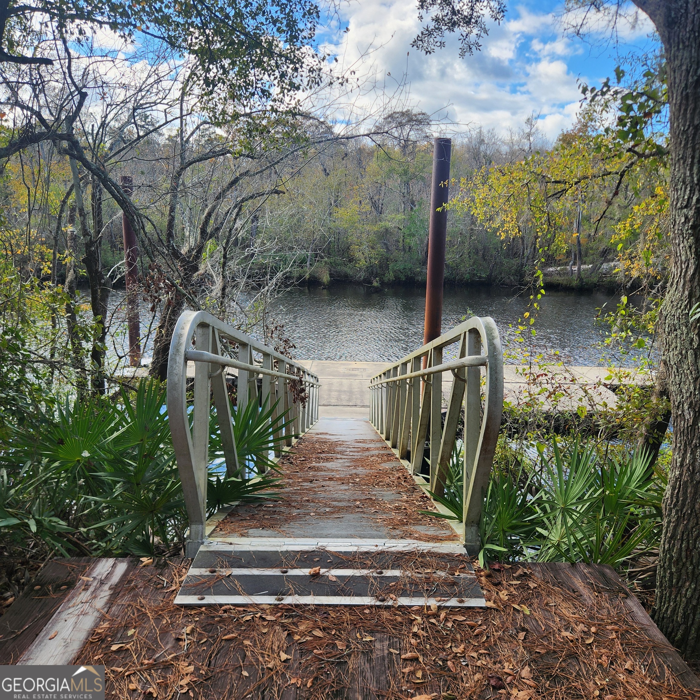 559 Lake Deborah Drive Folkston GA 31537