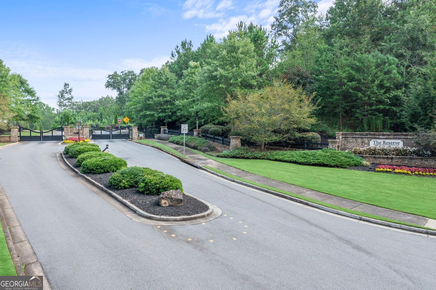 6930 Crestline Drive Dawsonville GA 30534
