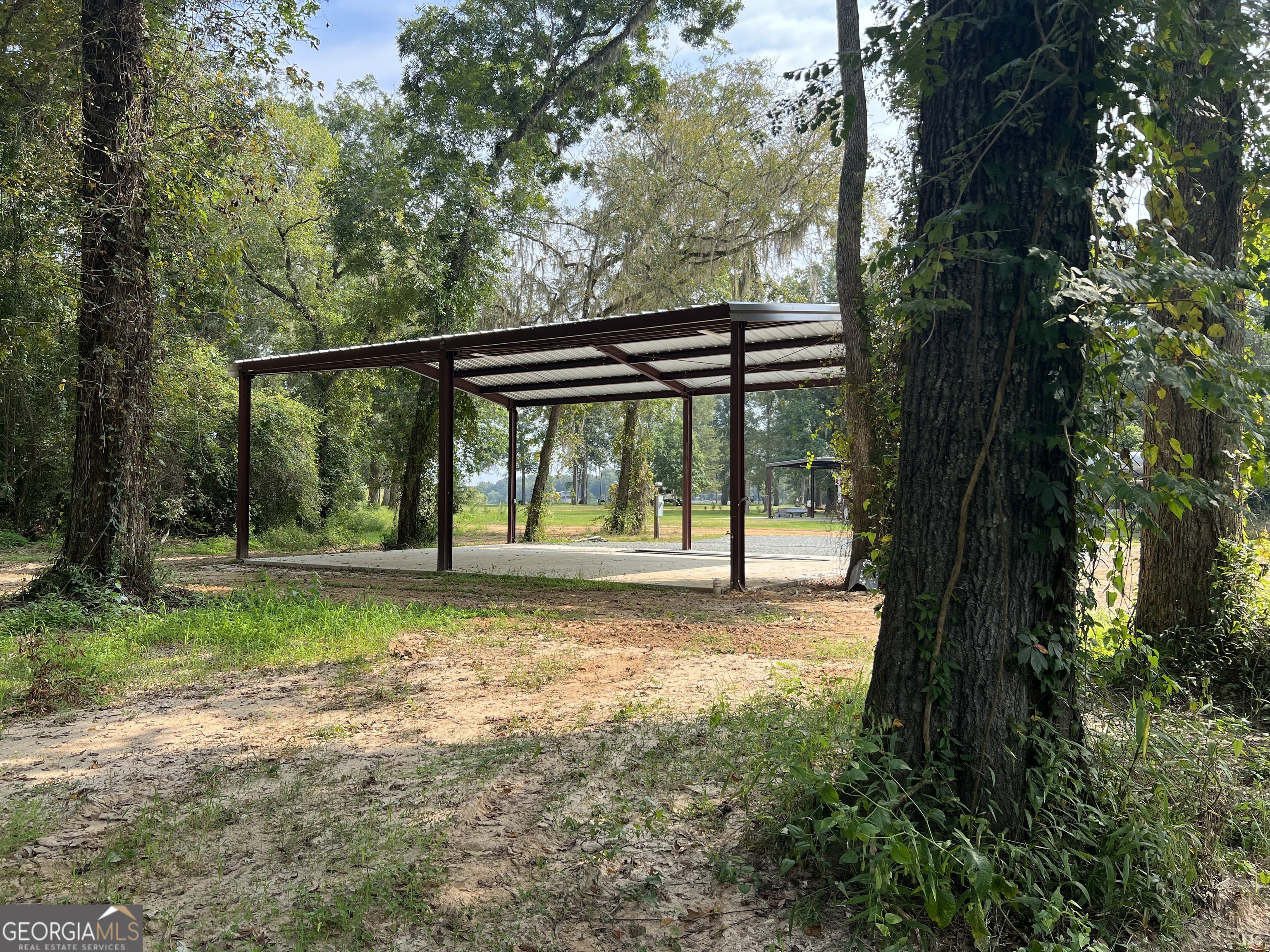 1564 Eagles Point Surrency GA 31563