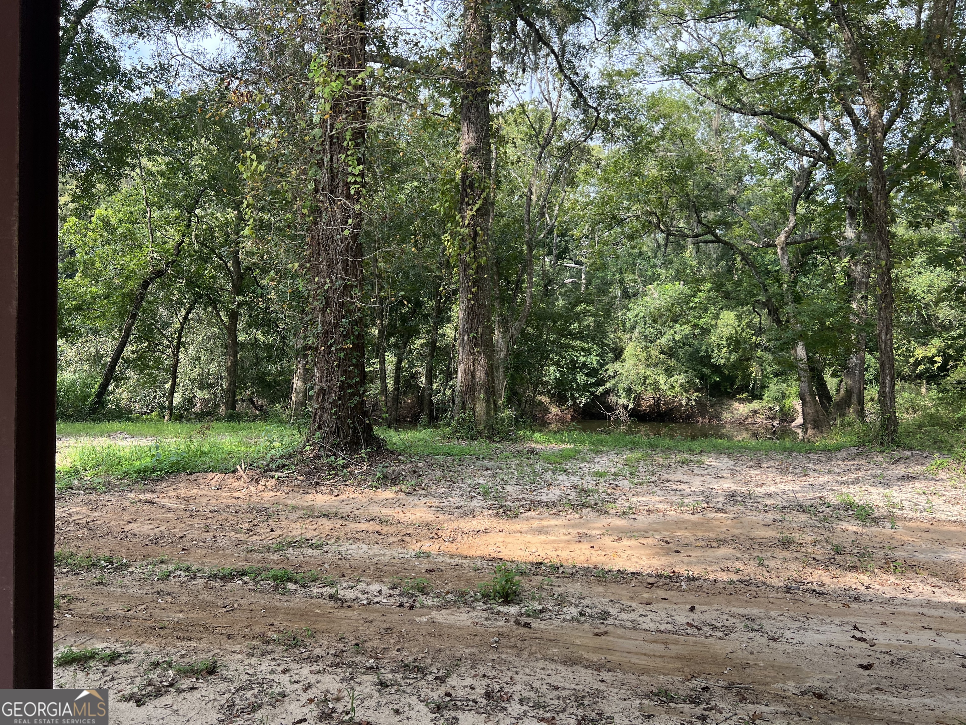 1564 Eagles Point Surrency GA 31563