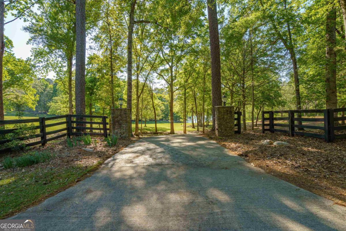 1901 Pine Grove Road Greensboro GA 30642