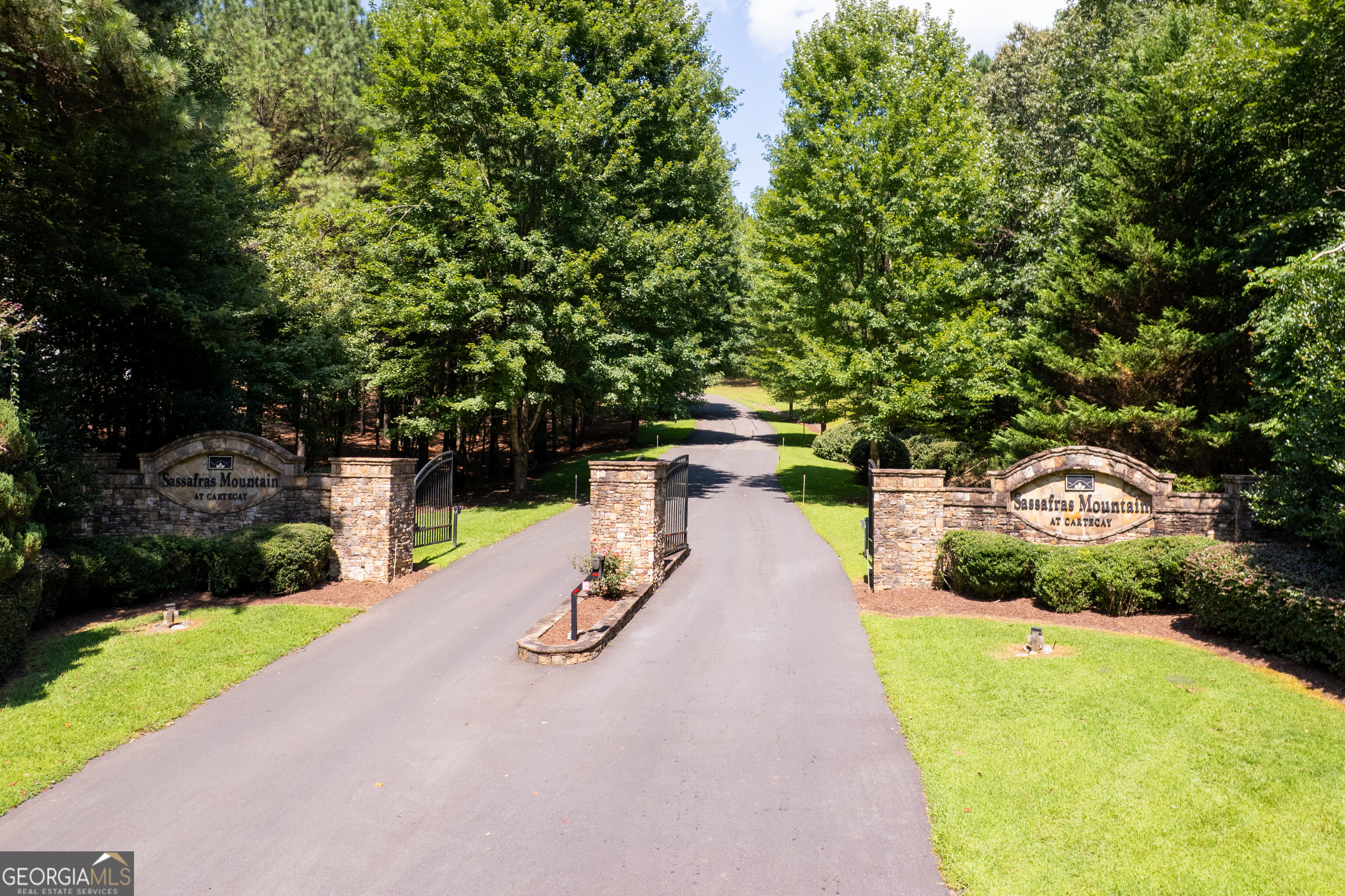 9 Foxpaw Leaf Court East Ellijay GA 30536