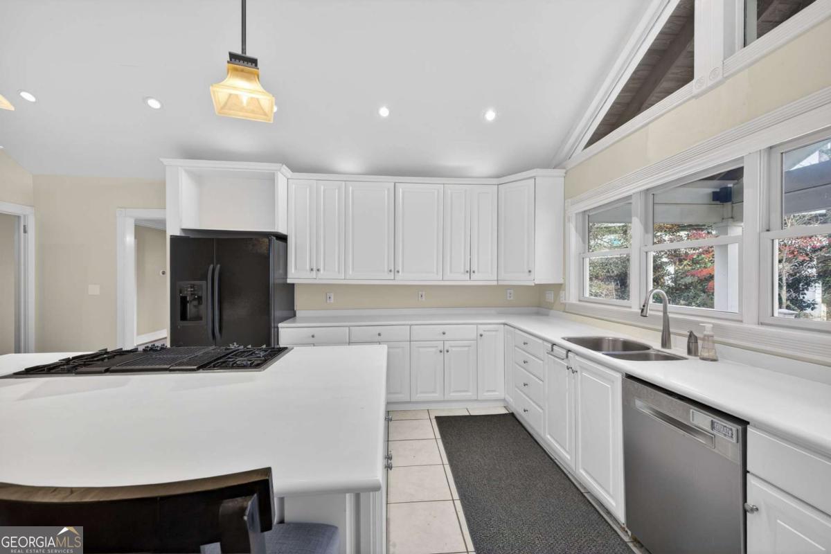 1040 Lindridge Drive NE Atlanta GA 30324