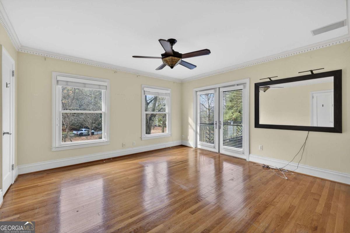 1040 Lindridge Drive NE Atlanta GA 30324
