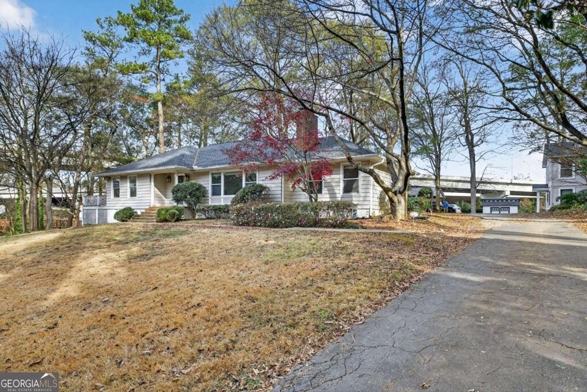 1040 Lindridge Drive NE Atlanta GA 30324