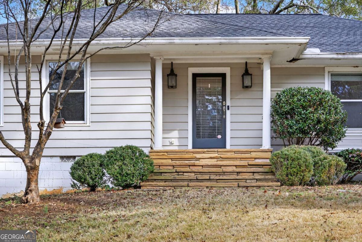 1040 Lindridge Drive NE Atlanta GA 30324
