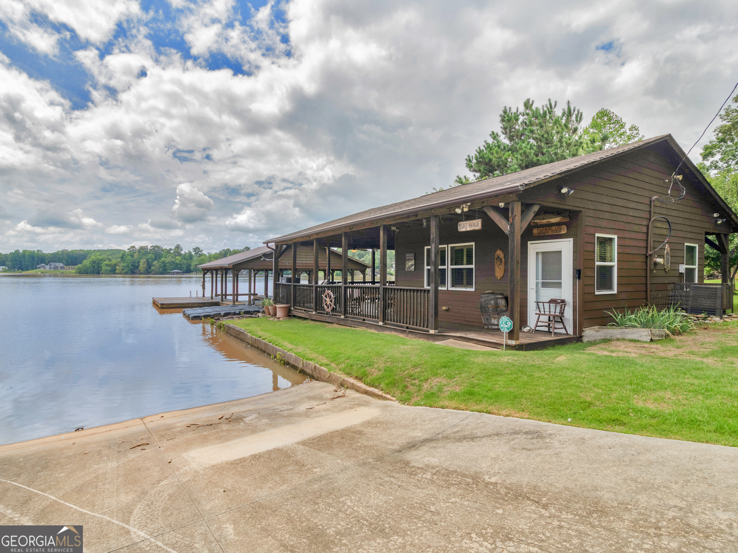 800 Rocky Point Road Covington GA 30014