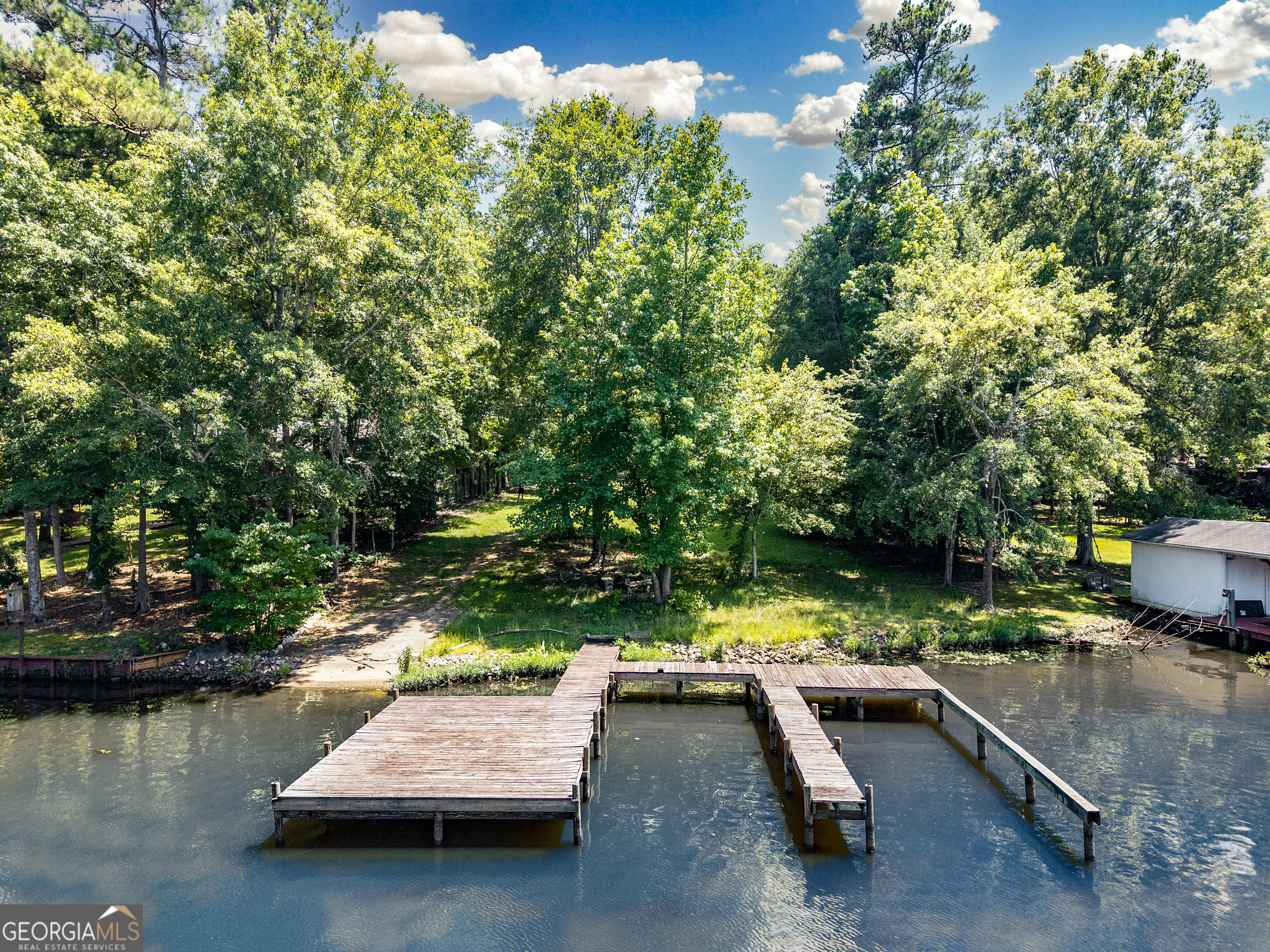 909 South Steel Bridge Road Eatonton GA 31024