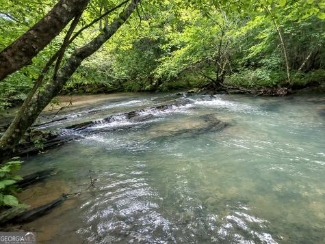 10AC Yonder Way Talking Rock GA 30175