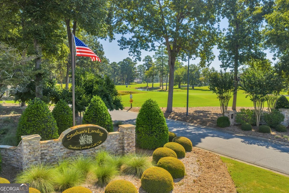 215 Falcon Crest Warner Robins GA 31088
