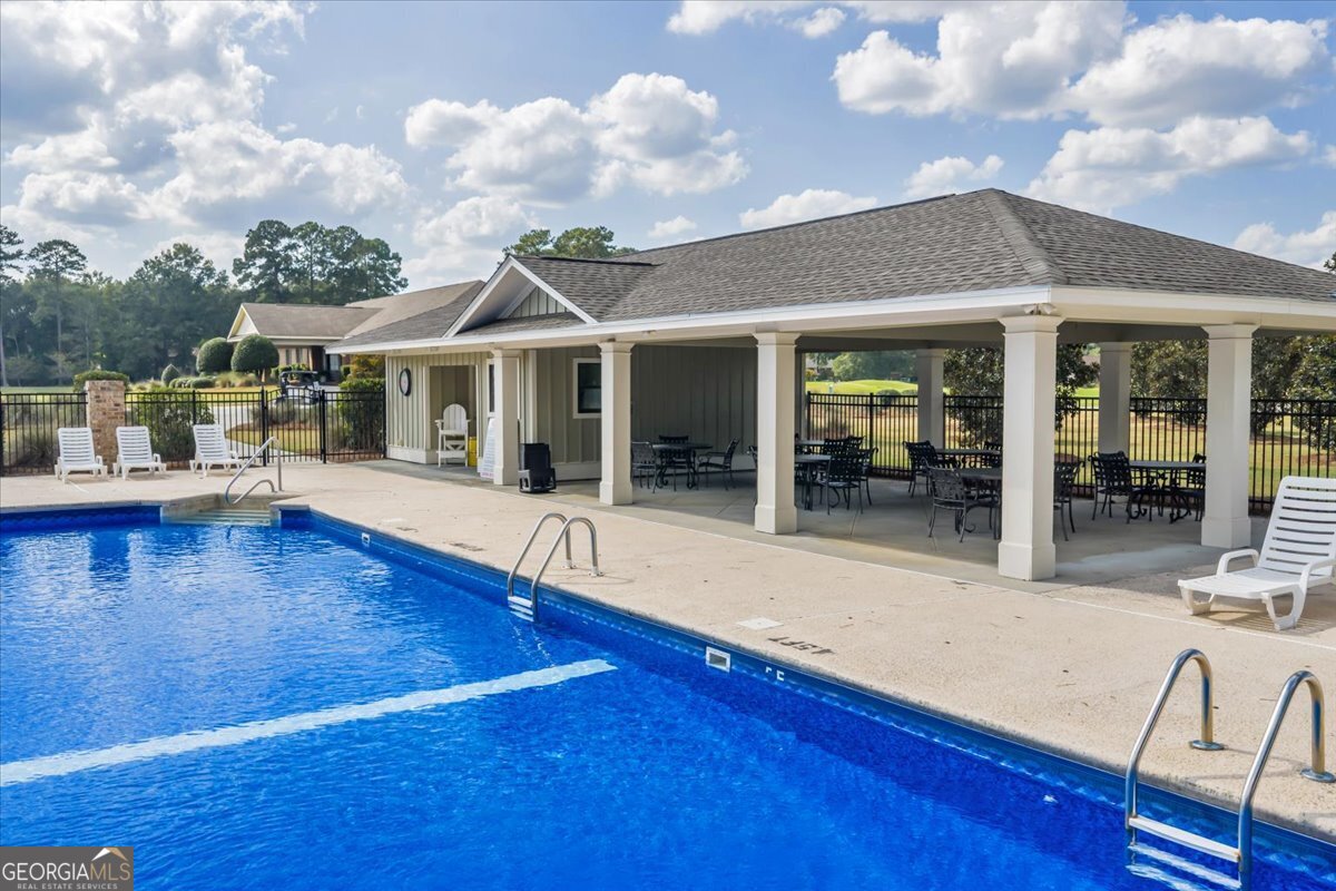 215 Falcon Crest Warner Robins GA 31088