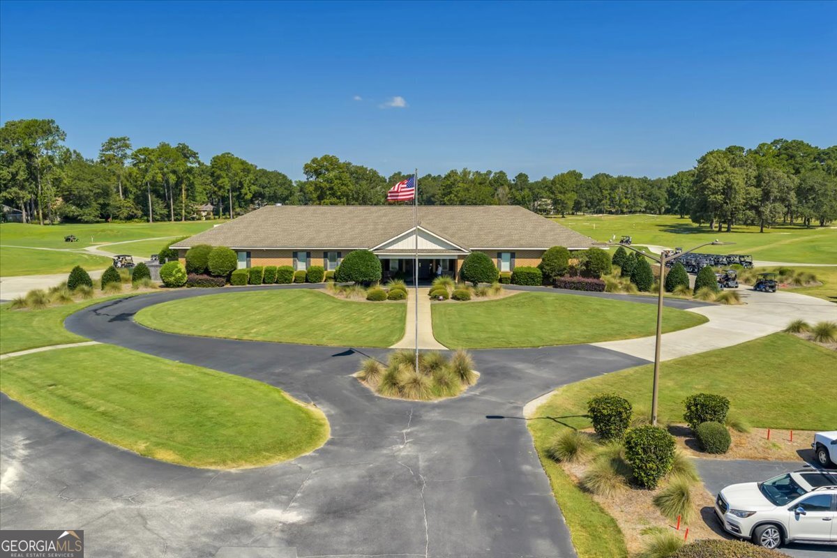 215 Falcon Crest Warner Robins GA 31088
