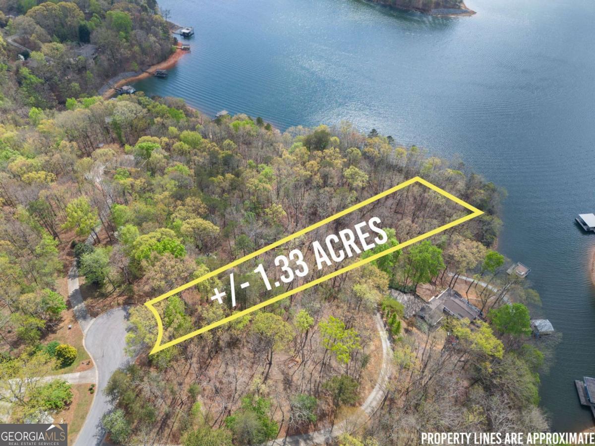2524 Thompson Ovlk Gainesville GA 30506