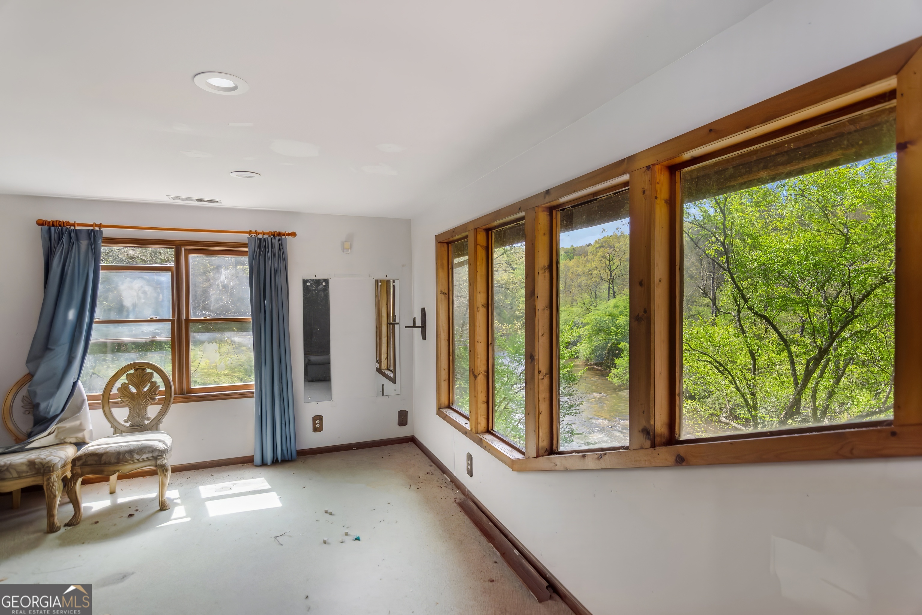 80 Riverbend Circle Ellijay GA 30536