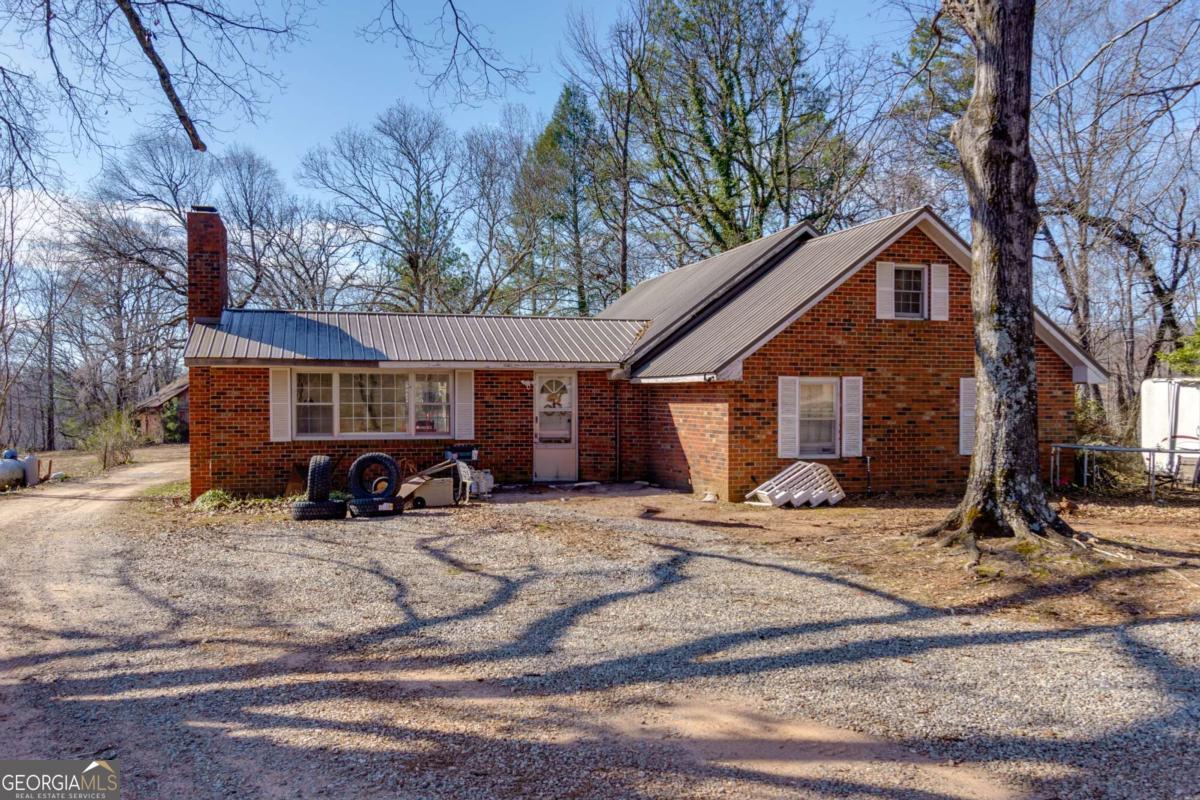 170 Sperin Cabinet Road Ball Ground GA 30107
