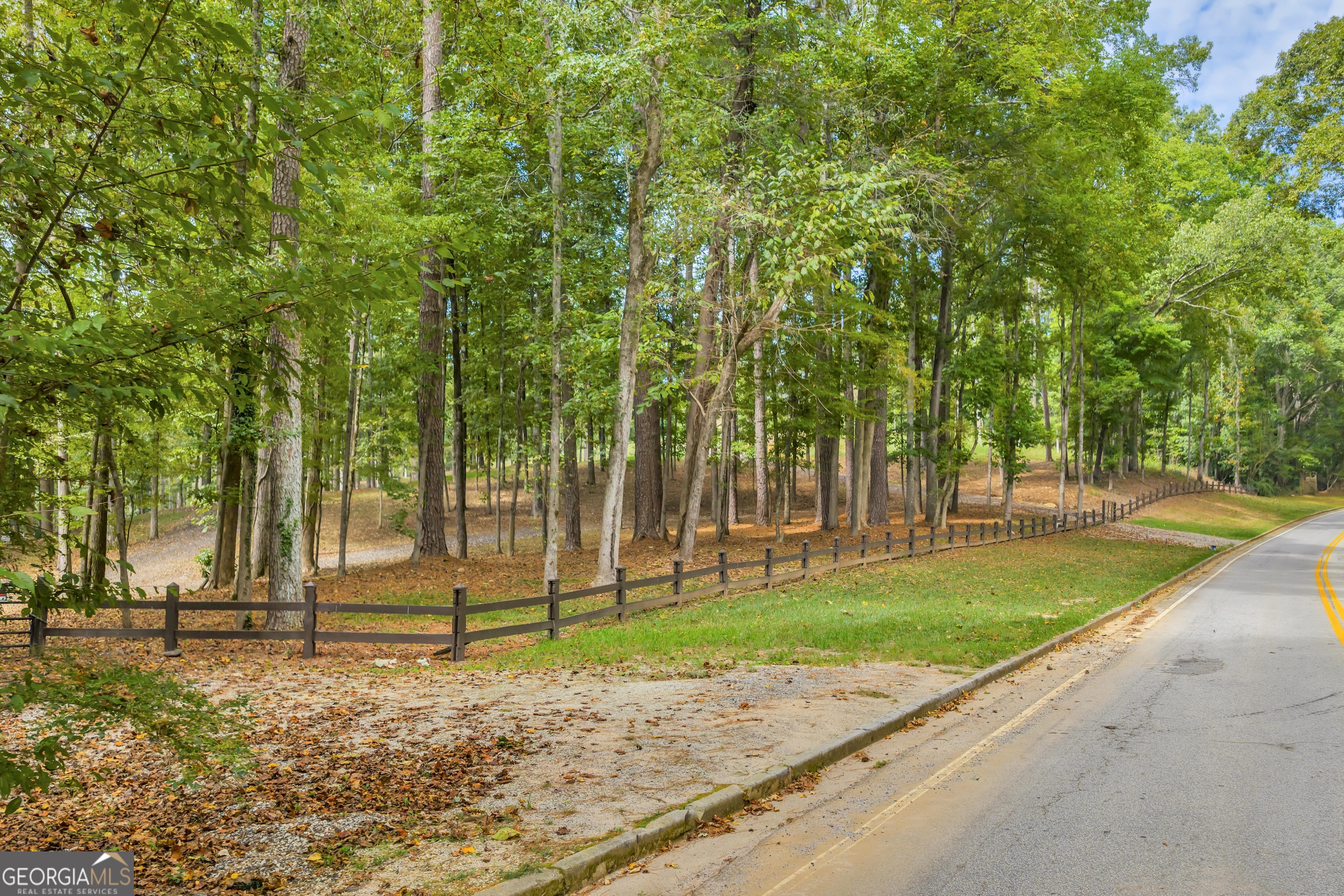 1542 Silver Hill Road Stone Mountain GA 30087