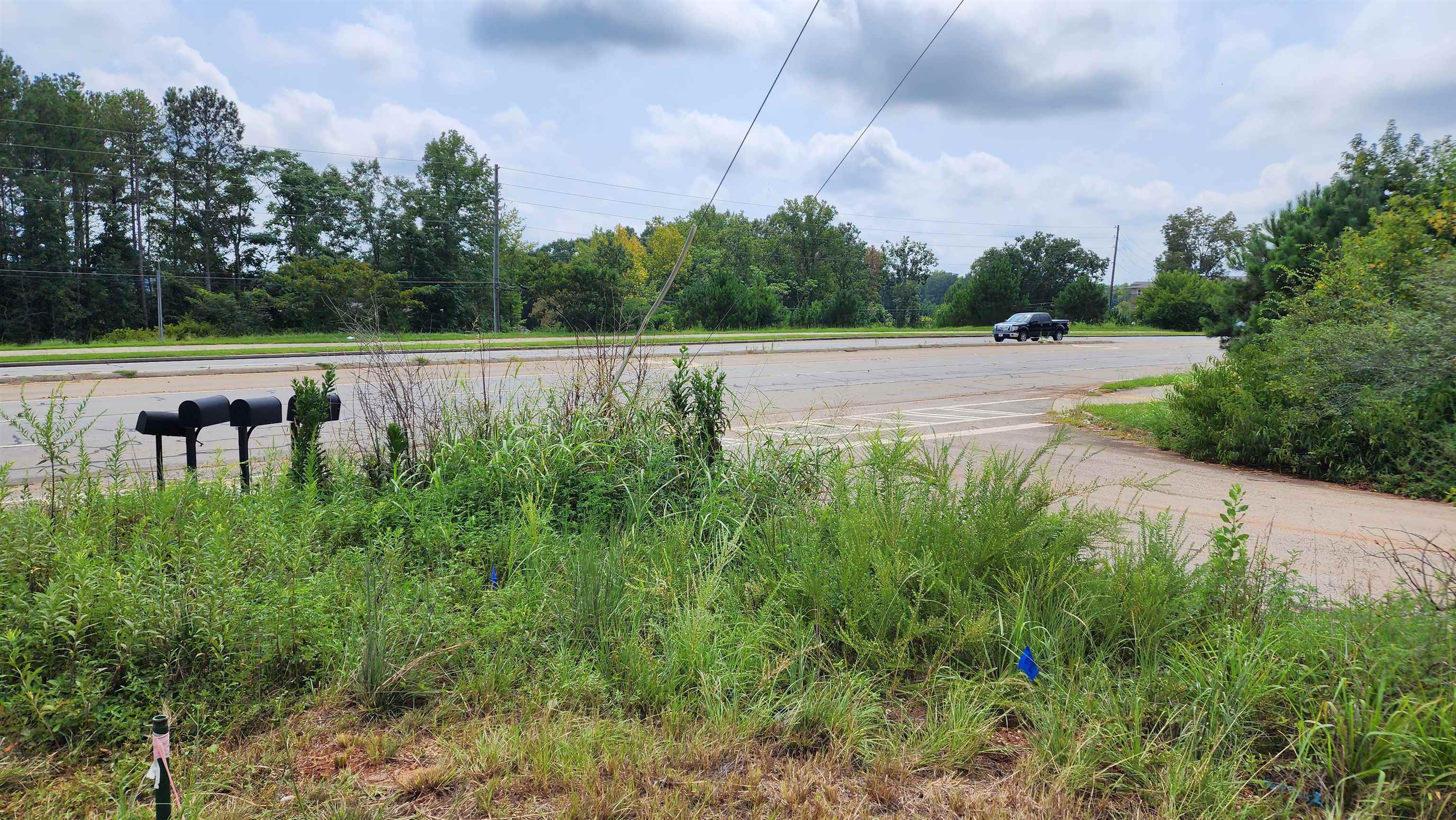 1661 Friendship Road Hoschton GA 30548