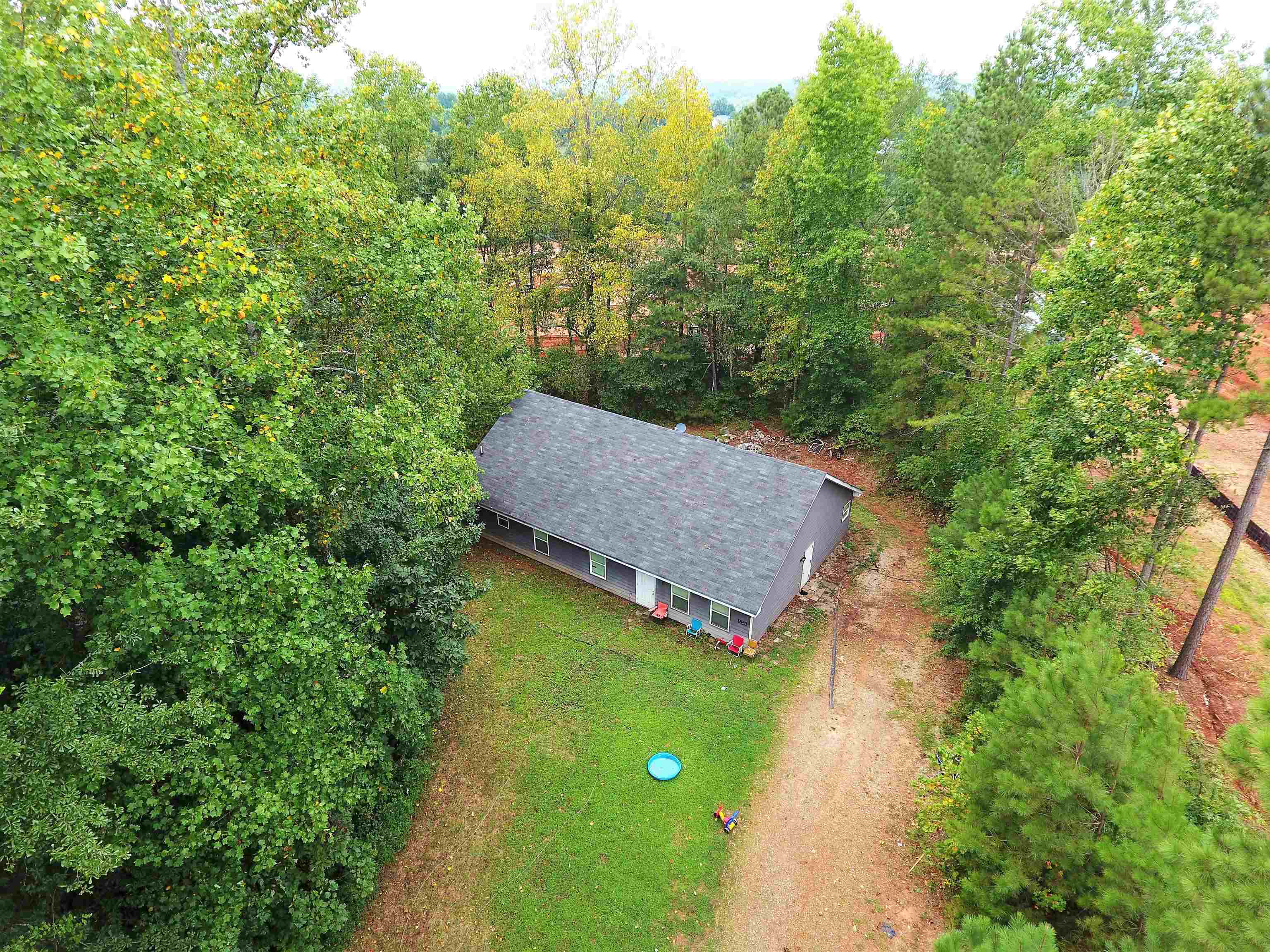 1661 Friendship Road Hoschton GA 30548