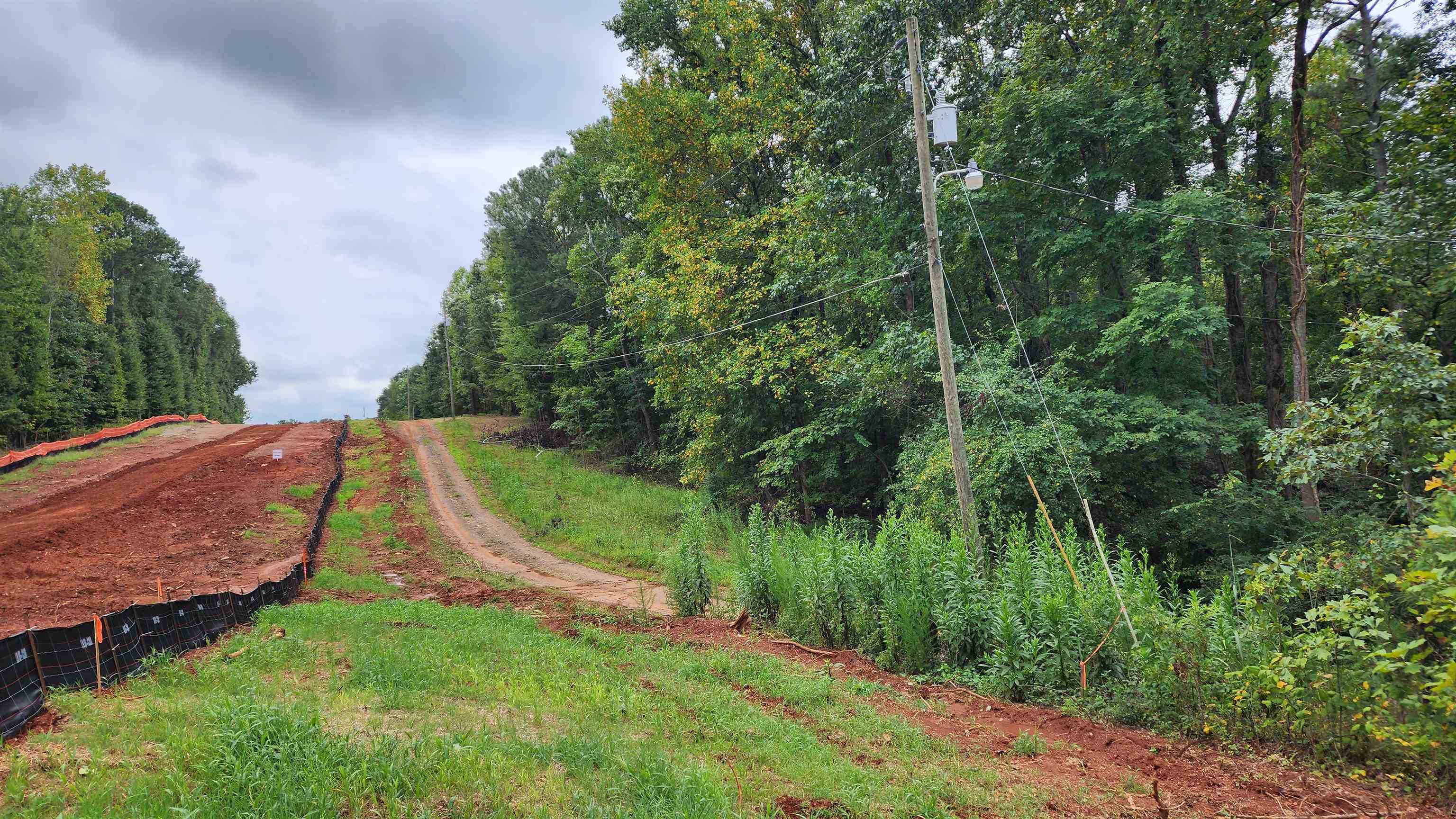 1661 Friendship Road Hoschton GA 30548