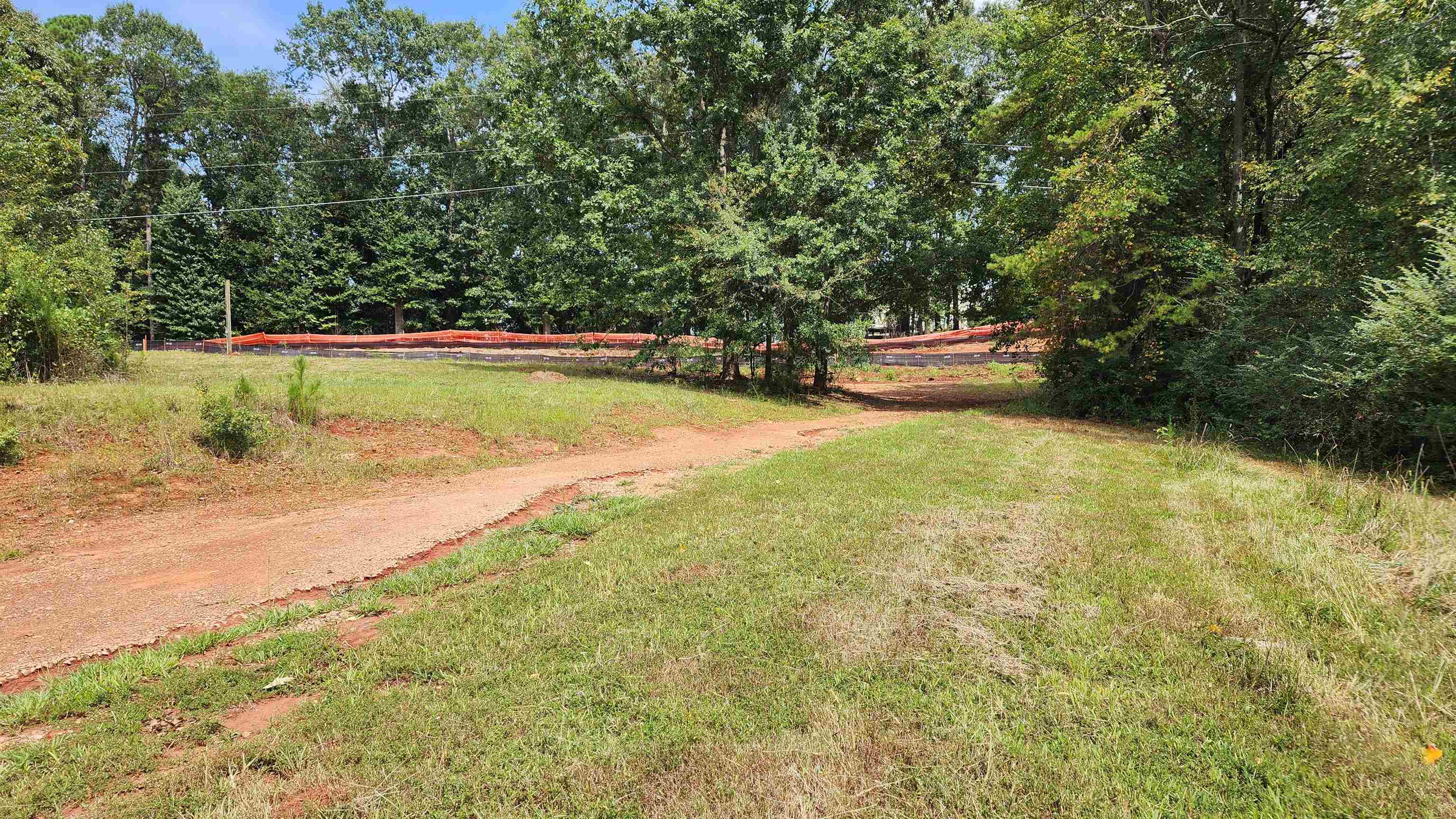 1661 Friendship Road Hoschton GA 30548
