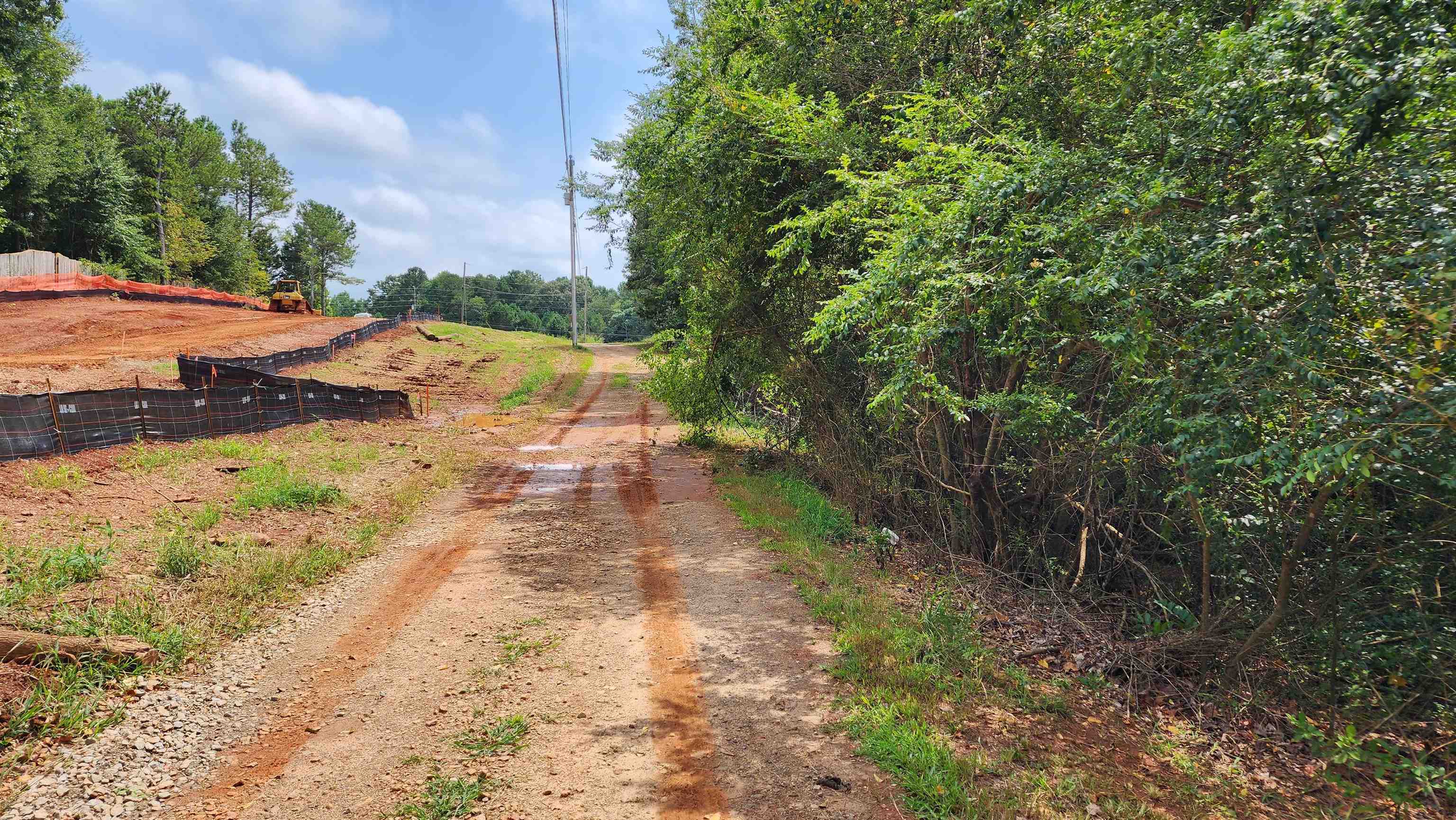 1661 Friendship Road Hoschton GA 30548