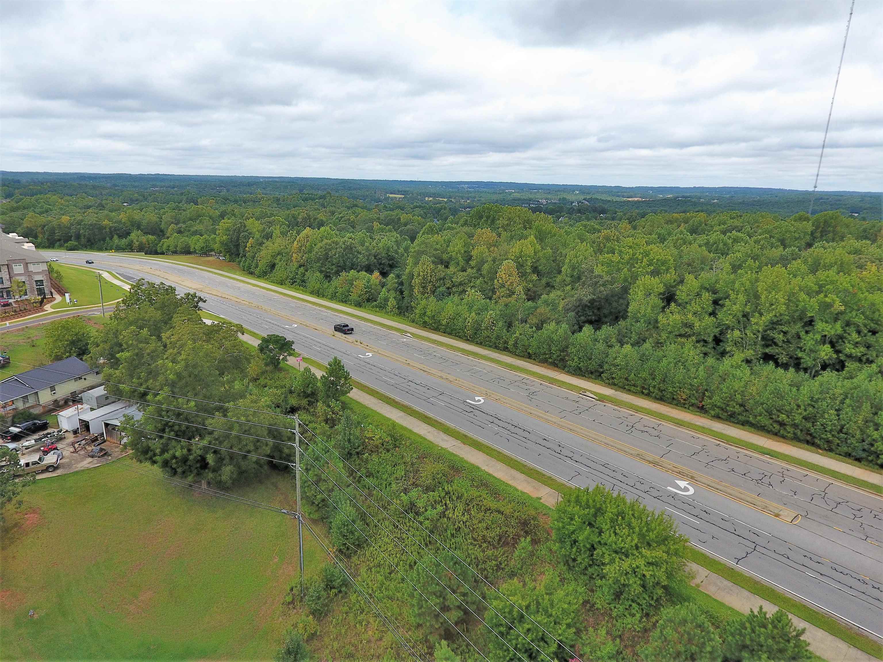 1661 Friendship Road Hoschton GA 30548
