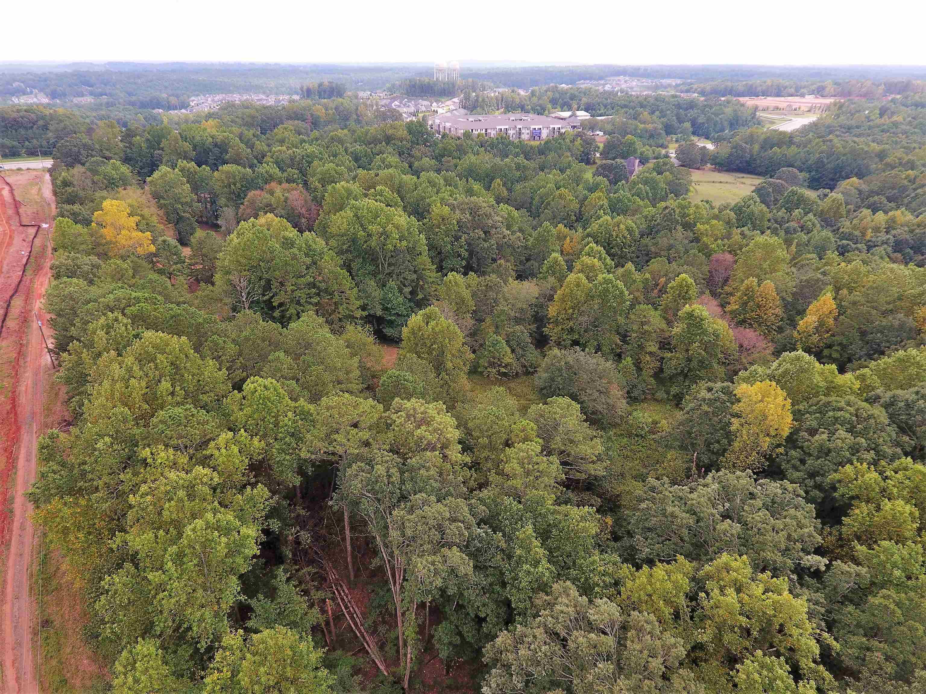 1661 Friendship Road Hoschton GA 30548