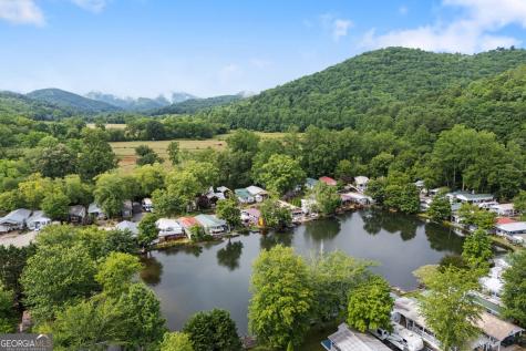 4166 Riverbank Run Hiawassee GA 30546