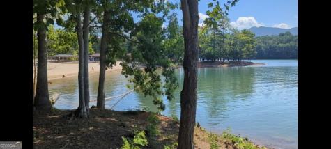 1565 Davis Road Hiawassee GA 30546