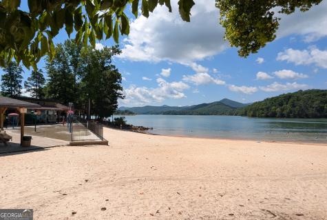 1565 Davis Road Hiawassee GA 30546