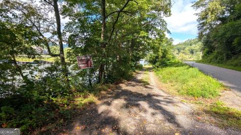 1565 Davis Road Hiawassee GA 30546
