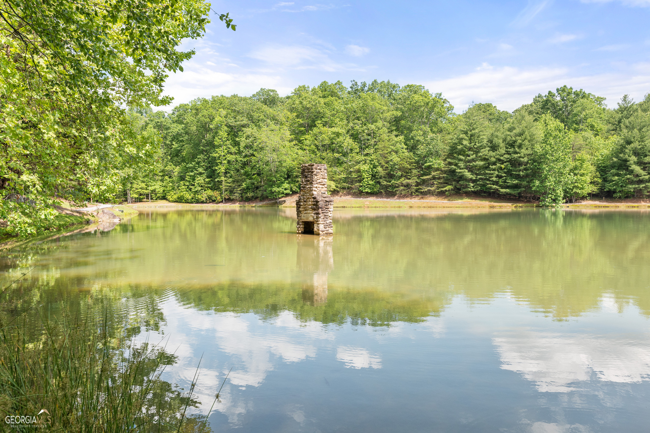 355 Stone Hearth Drive Cleveland GA 30528
