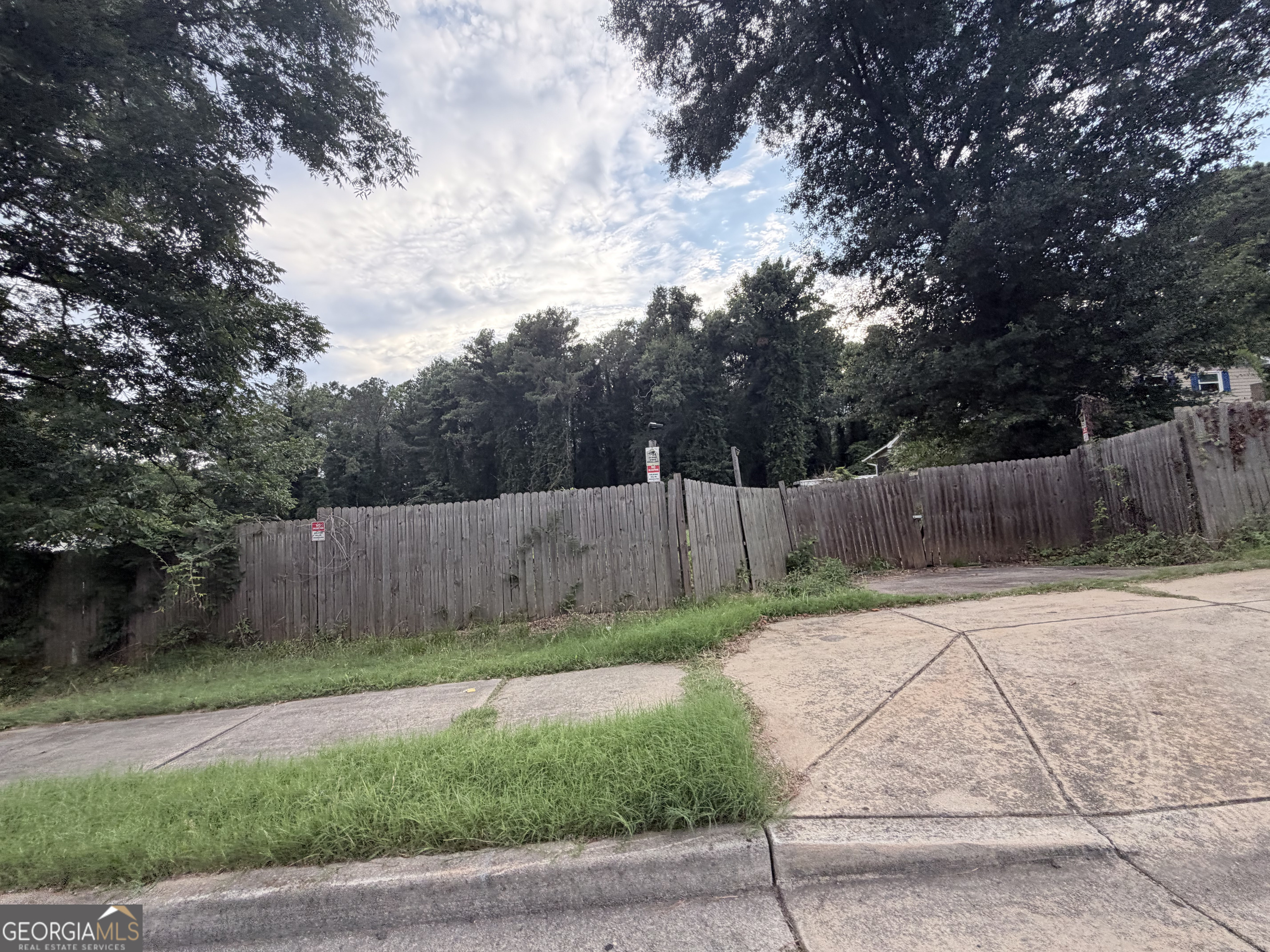 879 S Hairston Road Stone Mountain GA 30088