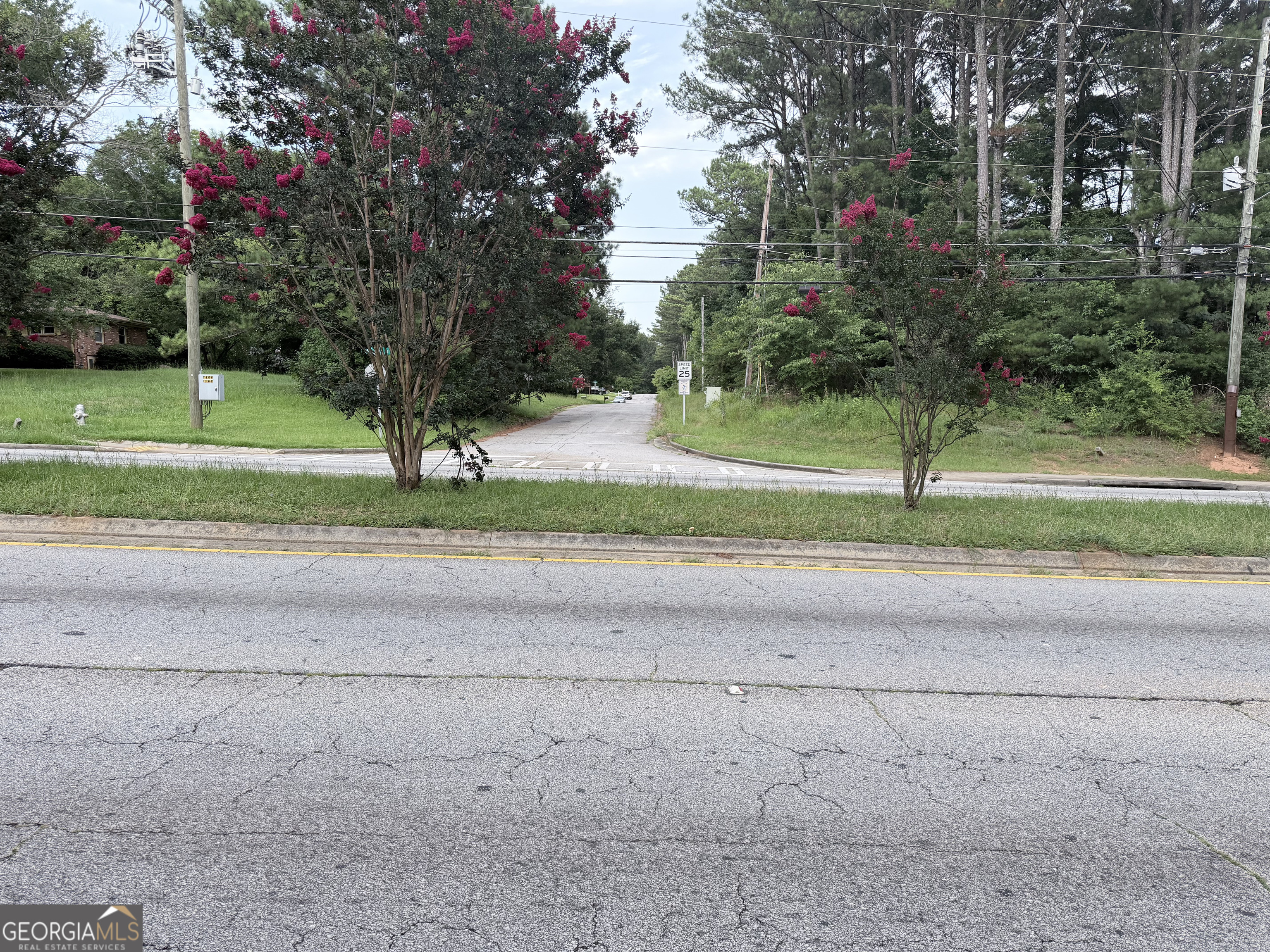 879 S Hairston Road Stone Mountain GA 30088