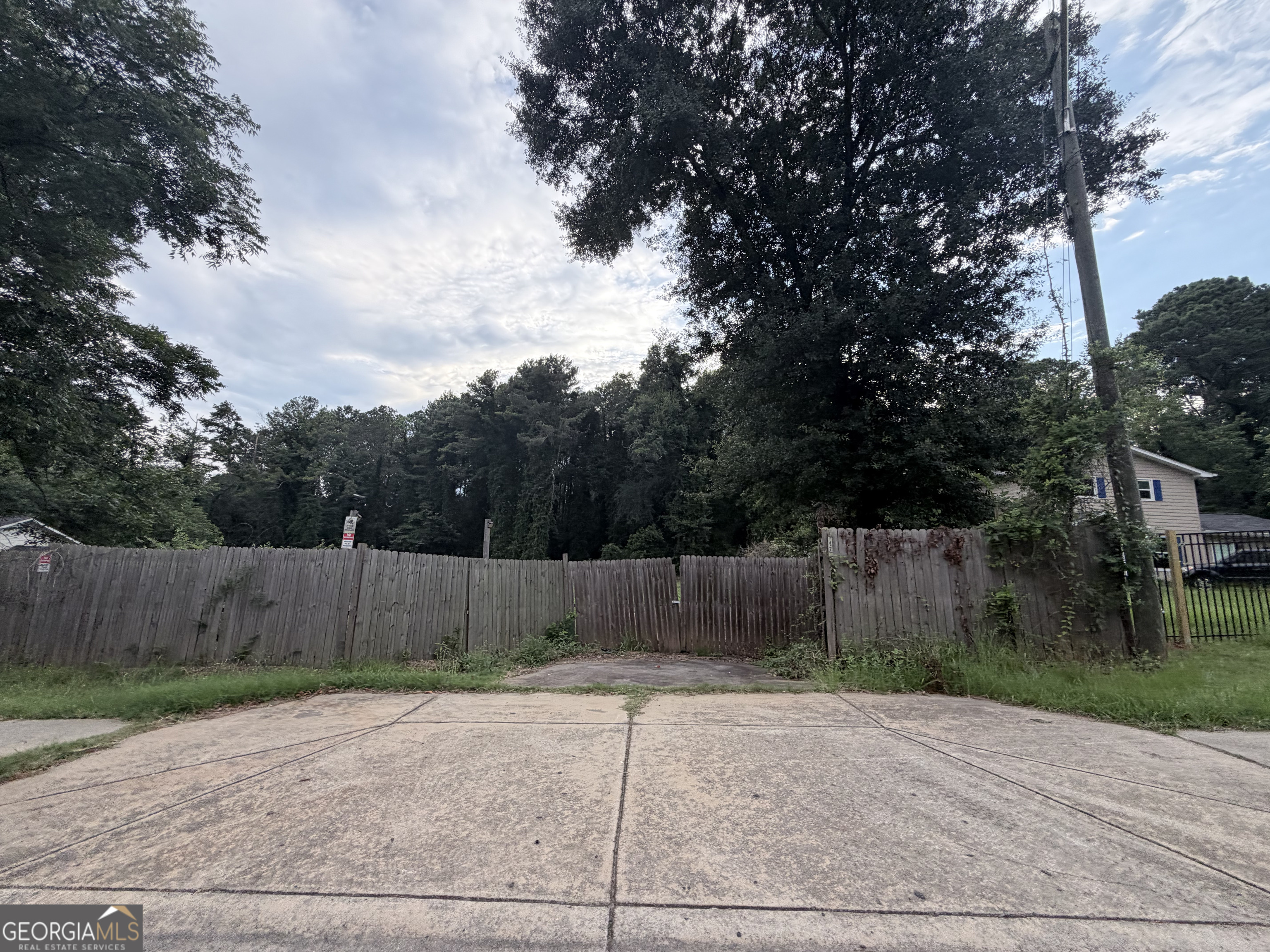879 S Hairston Road Stone Mountain GA 30088