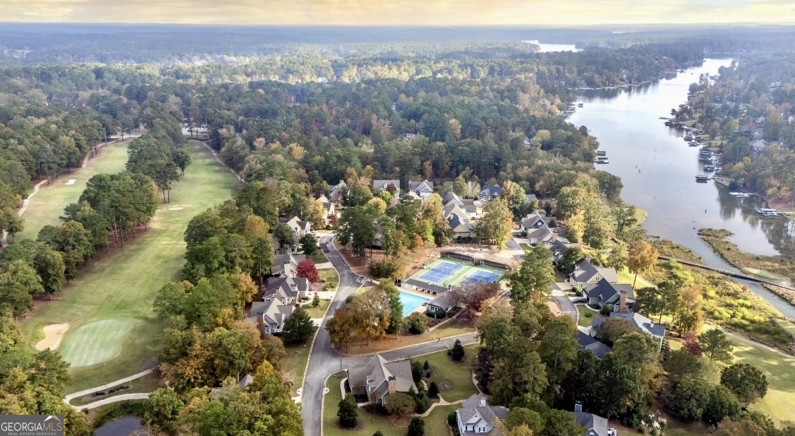 2191 Osprey Poynte Greensboro GA 30642