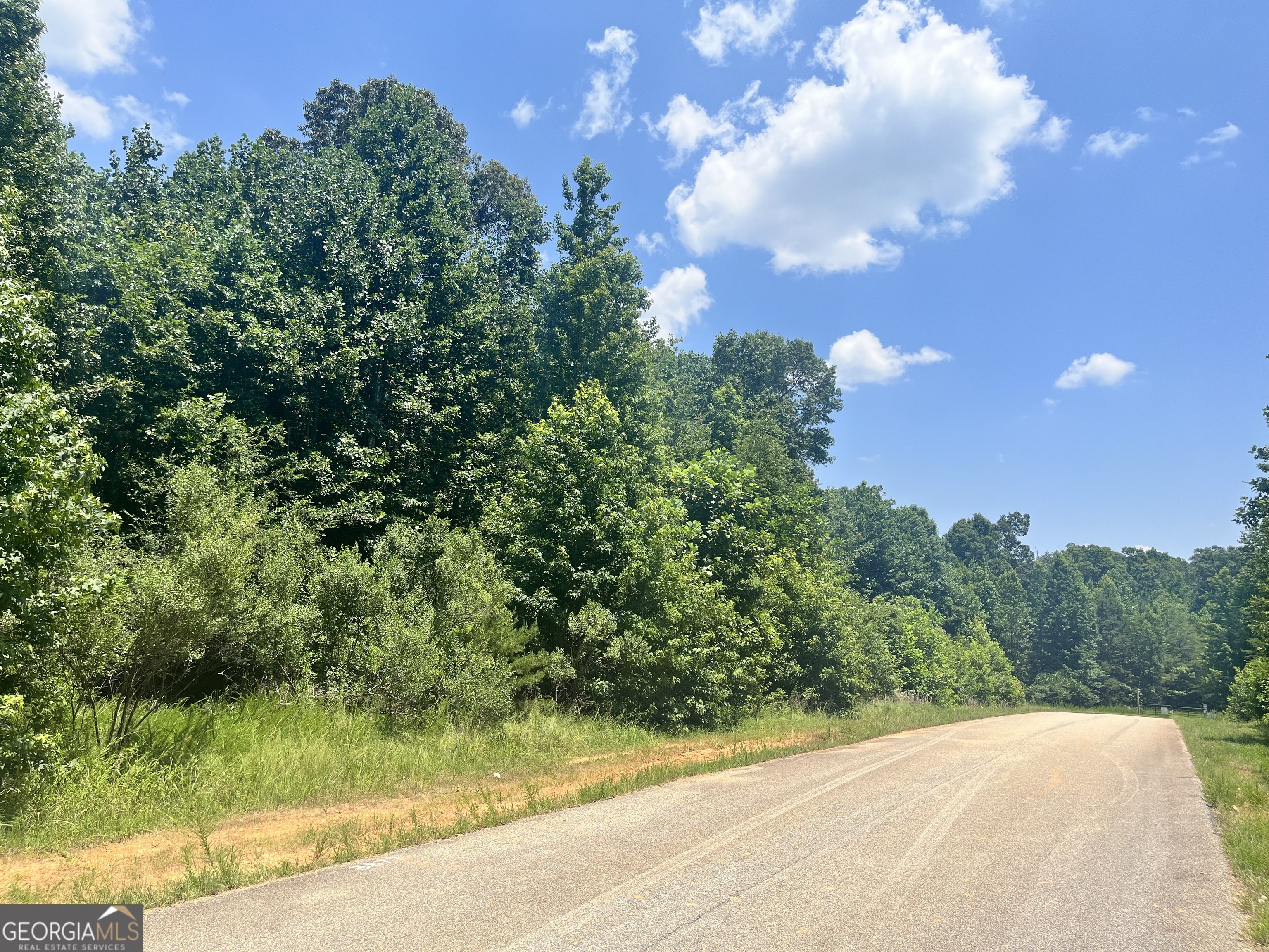 3877 Reservoir Drive Gainesville GA 30507