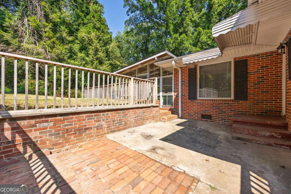 250 Memorial Drive Dallas GA 30132