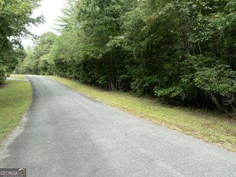 24 Brookhaven Drive Young Harris GA 30582