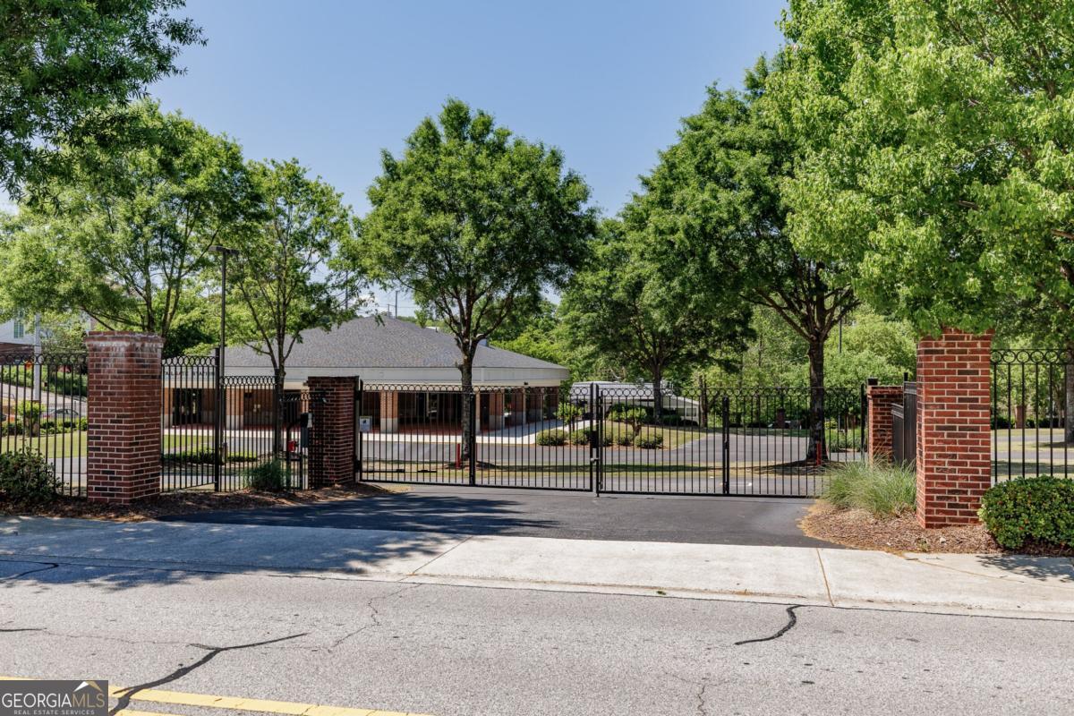 225 Oak Street Athens GA 30605
