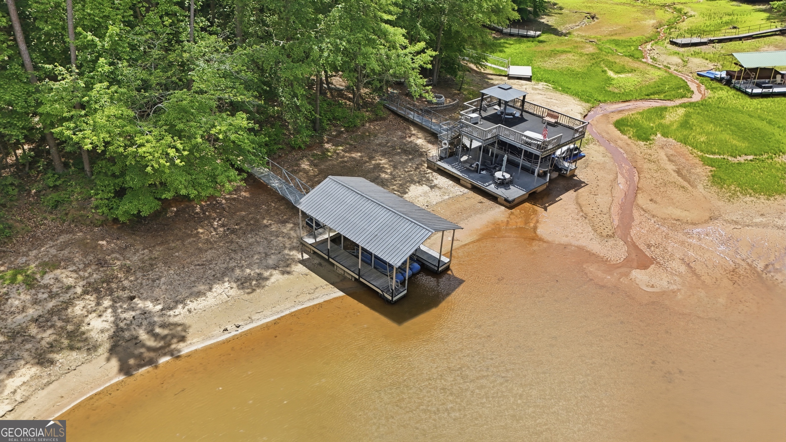 237 Waters Edge Court Martin GA 30557