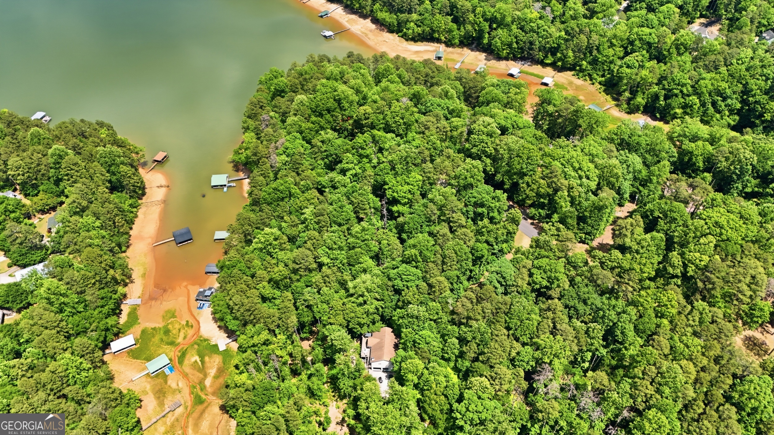 237 Waters Edge Court Martin GA 30557