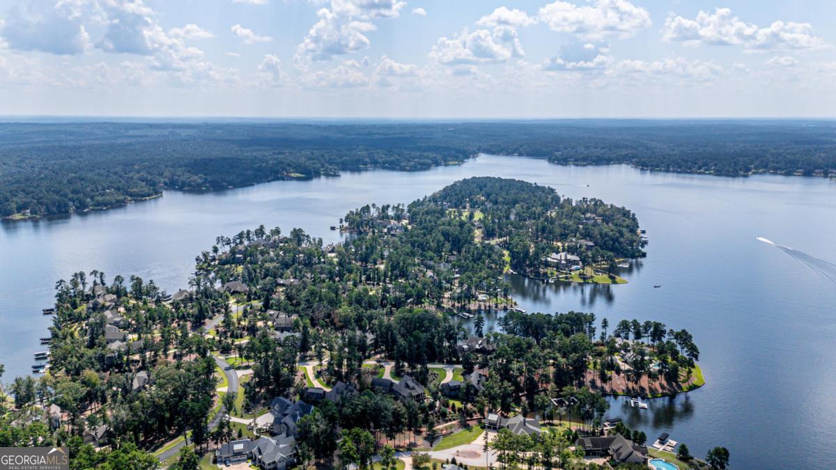 1030 Broadview Point Greensboro GA 30642