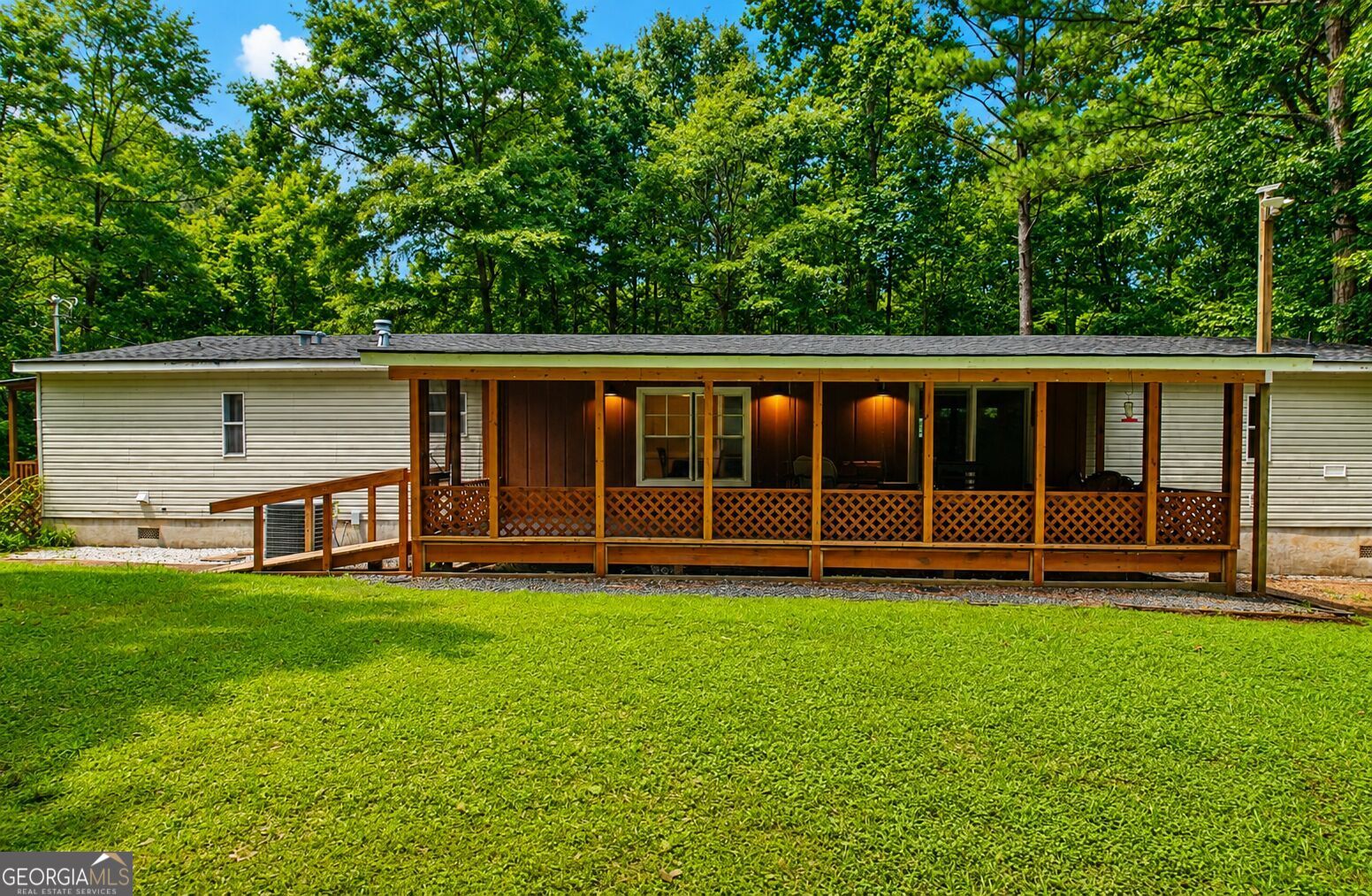 8622 Whitehouse Parkway Woodbury GA 30293