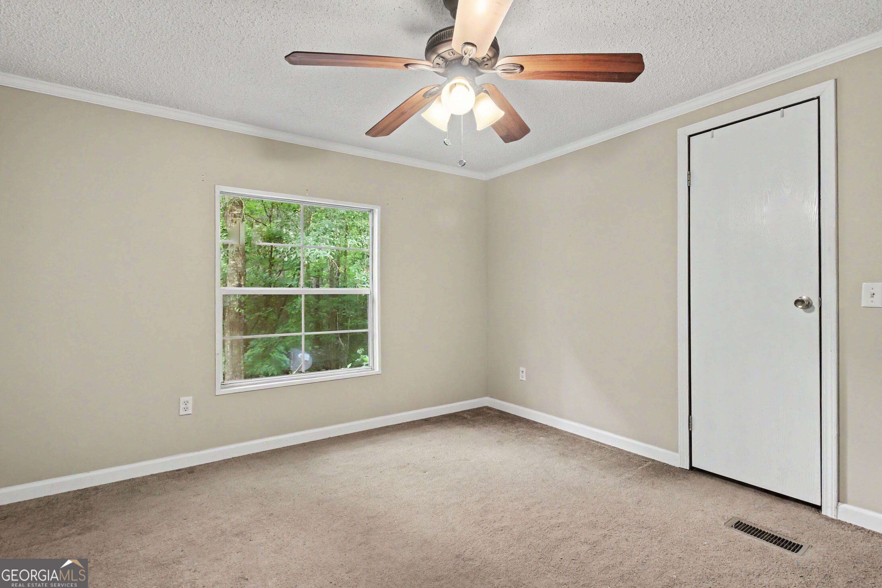 8622 Whitehouse Parkway Woodbury GA 30293