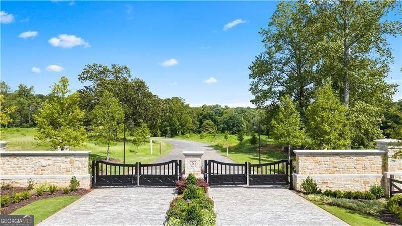 2053 Magnolia Lane Milton GA 30004
