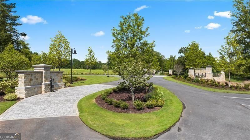 2053 Magnolia Lane Milton GA 30004
